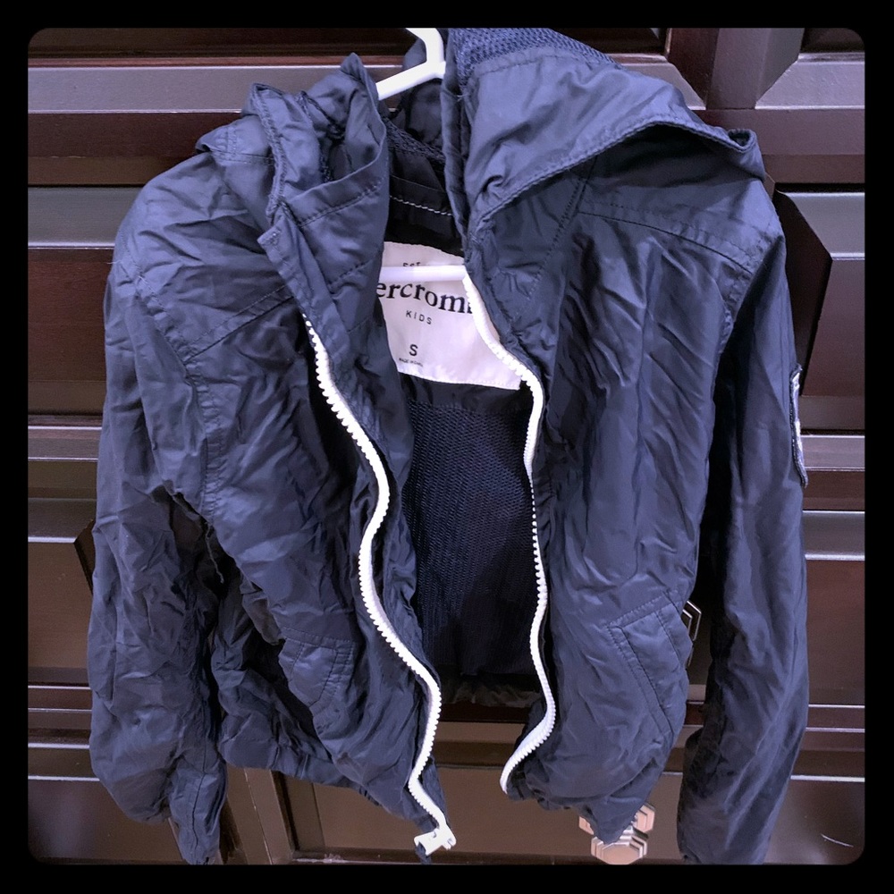 Kids jacket with hood